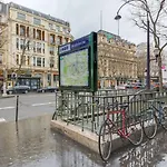 78m² 3 slaapkamer, 1 privé badkamer Appartement in 8th - Champs Elysees